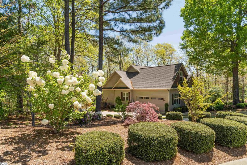 Property image 2 at 322 Roy Hall Way, Campobello, SC 29323