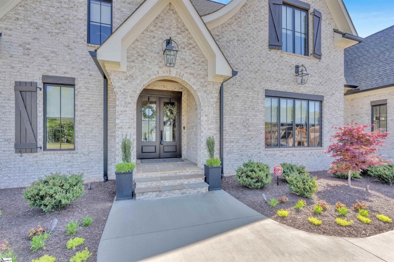 Property image 2 at 9 Vintage Oaks Way, Simpsonville, SC 29681