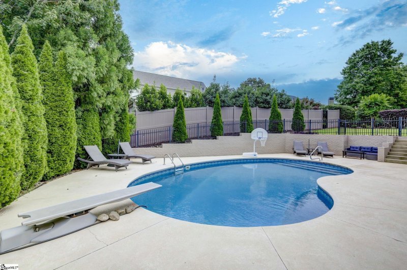 Property image 2 at 5 London Court, Greer, SC 29650