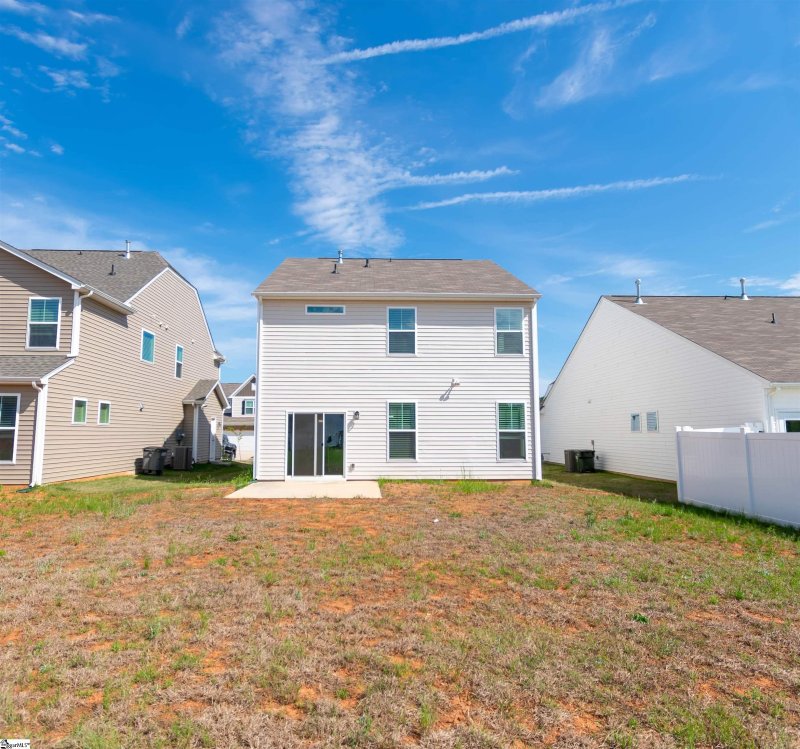 Property image 2 of 266 Pendergast Road in Harrington, Greenville, SC 29605