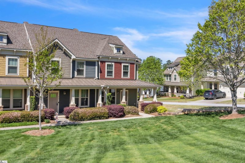 Property image 4 at 620 Springbank Aly Alley, Greer, SC 29651