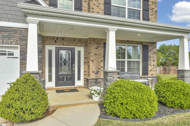 Property image 2 at 10 Lakeway Place, Simpsonville, SC 29681