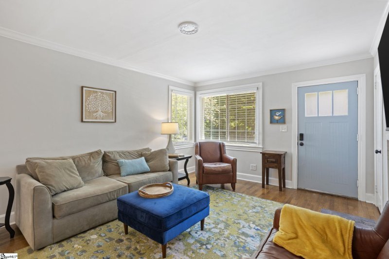 Property image 3 of 210 Keith Drive in Overbrook, Greenville, SC 29607