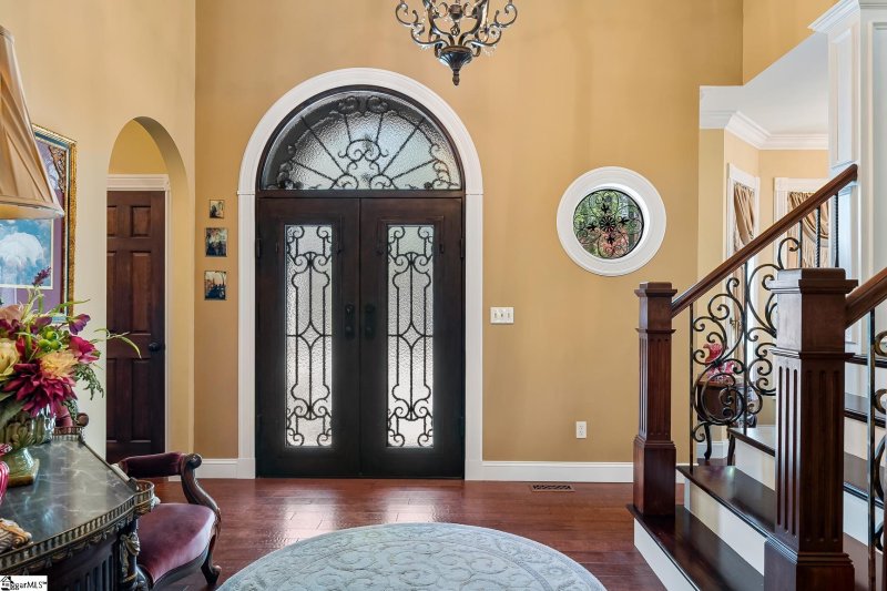 Property image 5 of 246 E Waters Edge Lane in Waters Edge, West Union, SC 29696