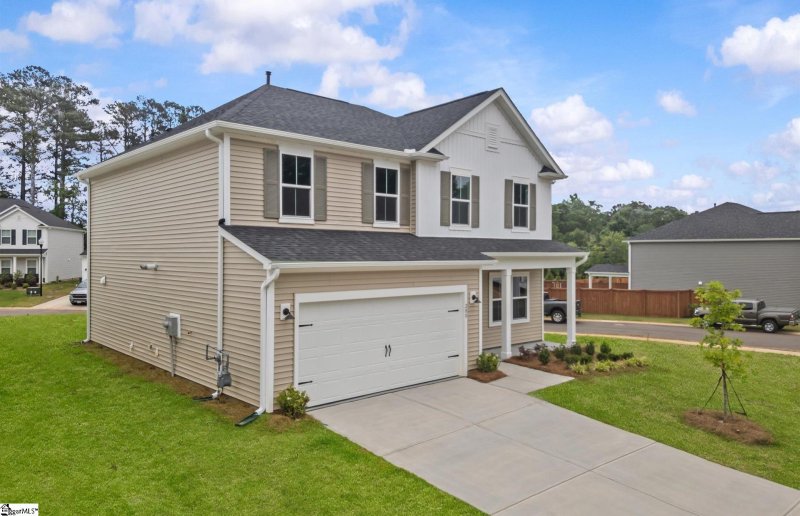 Property image 2 of 200 Indigo Park Place in Indigo Park, Easley, SC 29642
