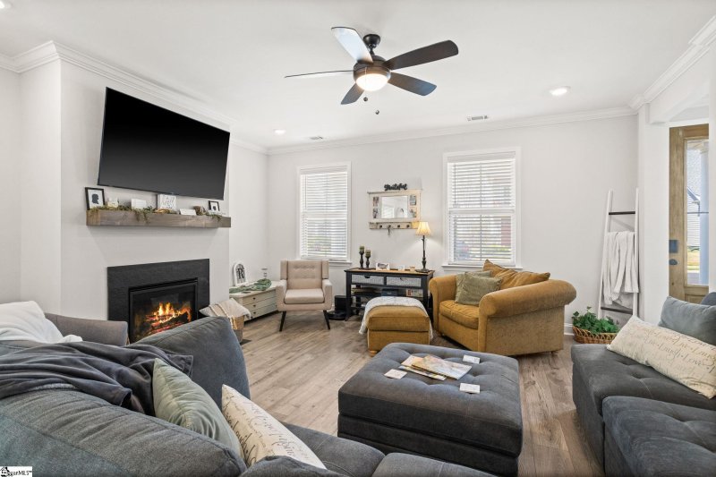 Property image 5 of 205 Novelty Drive in ONeal Village, Greer, SC 29651-1998