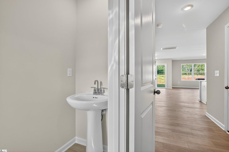 Property image 5 of 3028 Whispering Willow Court in The Maple, Inman, SC 29349