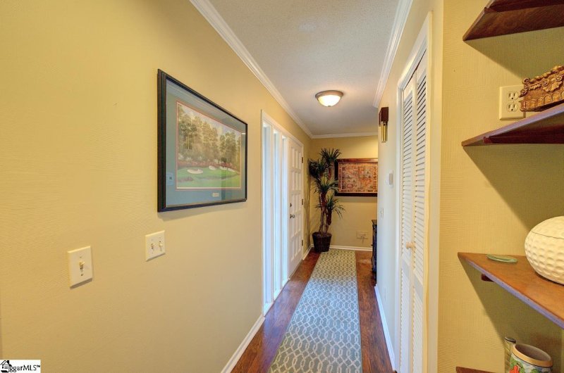 Property image 4 of 32 Creekside Way in Creekside Villas, Greenville, SC 29609