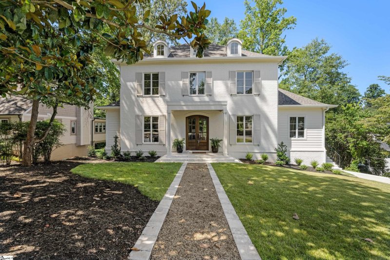 Property image 3 at 7 Waccamaw Circle, Greenville, SC 29605