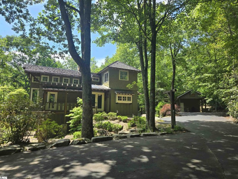 Cliff Ridge at Caesars Head, Cleveland Community