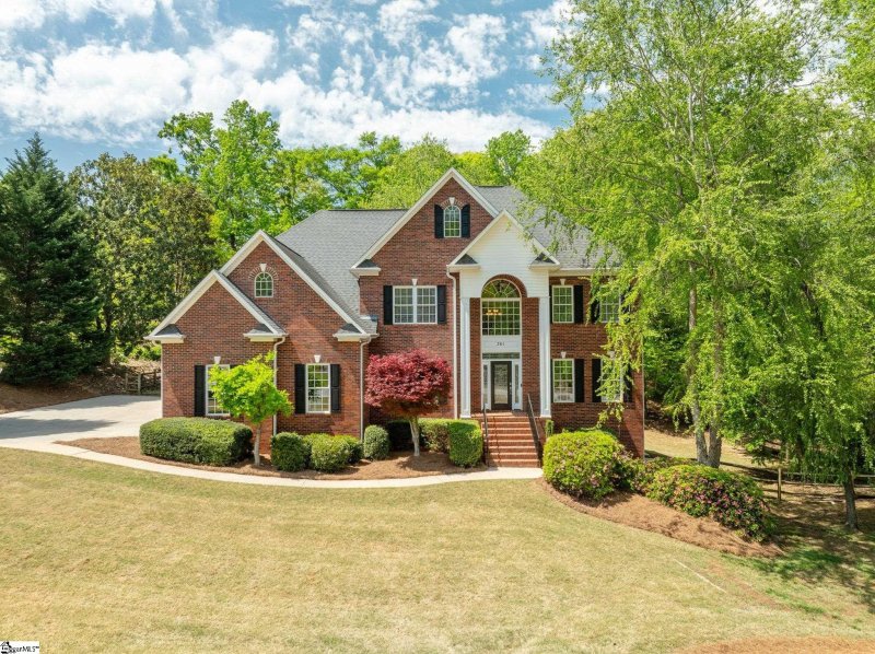 361 E Killarney Lake