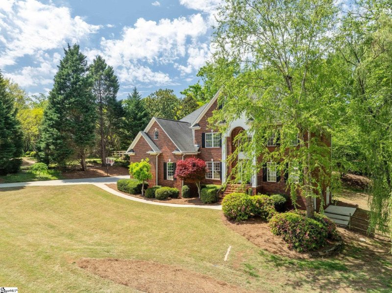 Property image 2 at 361 E Killarney Lake, Moore, SC 29369