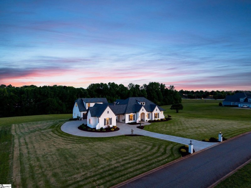Property image 3 of 114 Tyger Farm Lane in South Tyger Farms, Woodruff, SC 29388