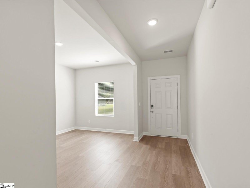 Property image 2 of 221 Merriweather Way in Holland Park, Spartanburg, SC 29302