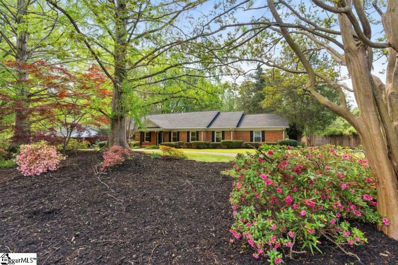 Property image 2 at 664 Perrin Drive, Spartanburg, SC 29307