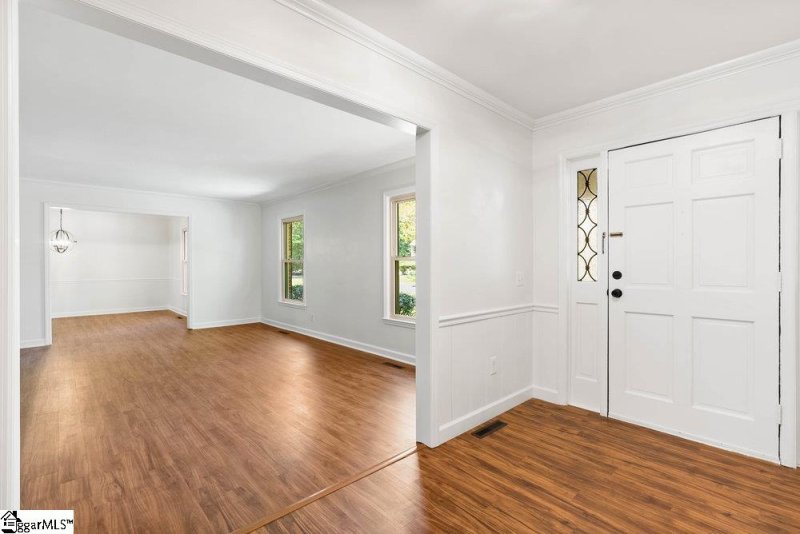 Property image 3 at 664 Perrin Drive, Spartanburg, SC 29307