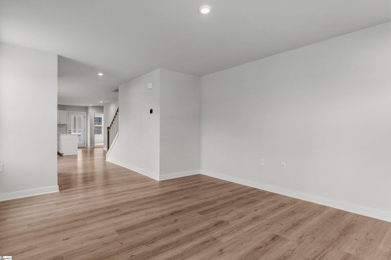 Property image 4 at 901 Leyburn Lane, Greenville, SC 29617