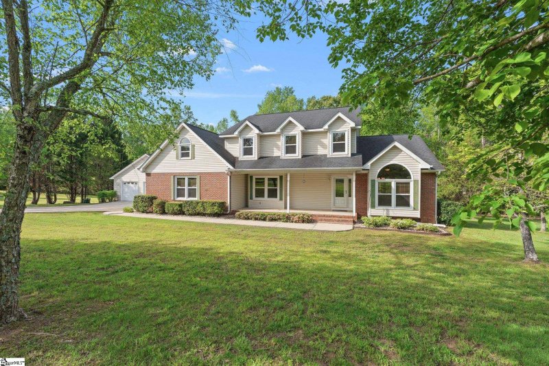 Property image 3 at 203 Wren Crossing Lane, Easley, SC 29642