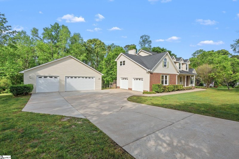 Property image 4 at 203 Wren Crossing Lane, Easley, SC 29642