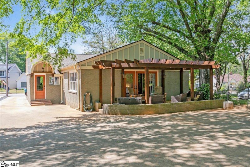 Property image 2 at 111 Old Augusta Road, Greenville, SC 29605