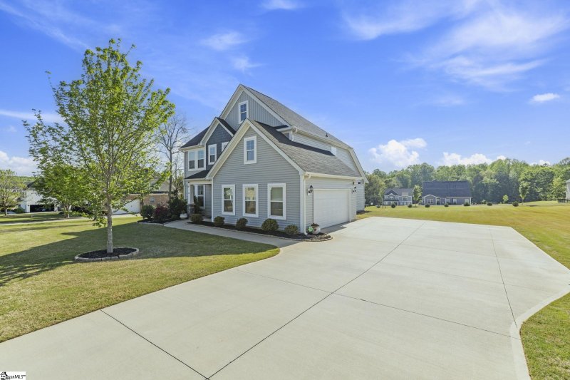 Property image 3 at 110 Nevell Drive, Easley, SC 29642