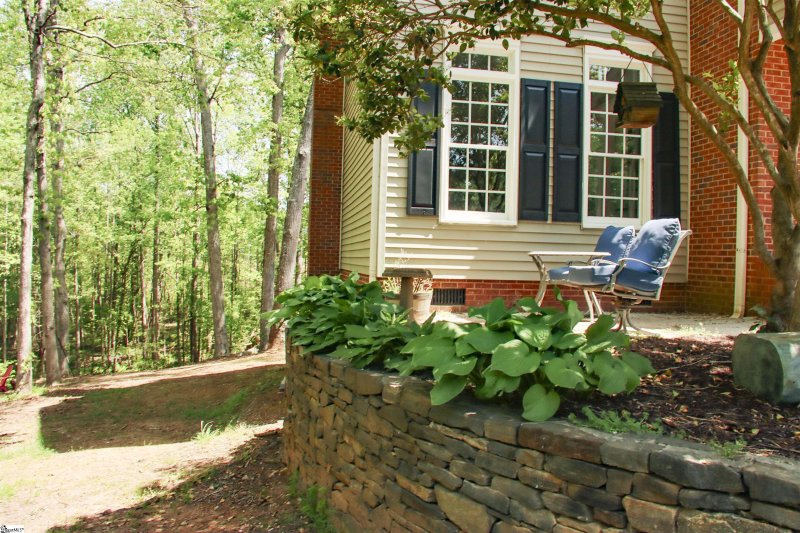 Property image 5 at 4 Crested Owl Place, Simpsonville, SC 29680