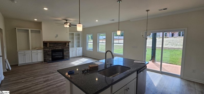 Property image 5 at 106 Denbigh Lane, Greenville, SC 29605