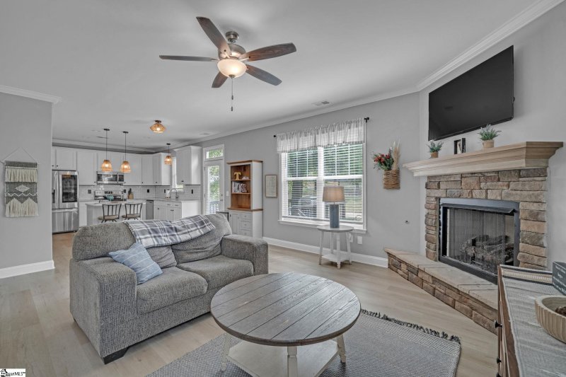 Property image 4 at 6 Verona Circle, Simpsonville, SC 29681-6615