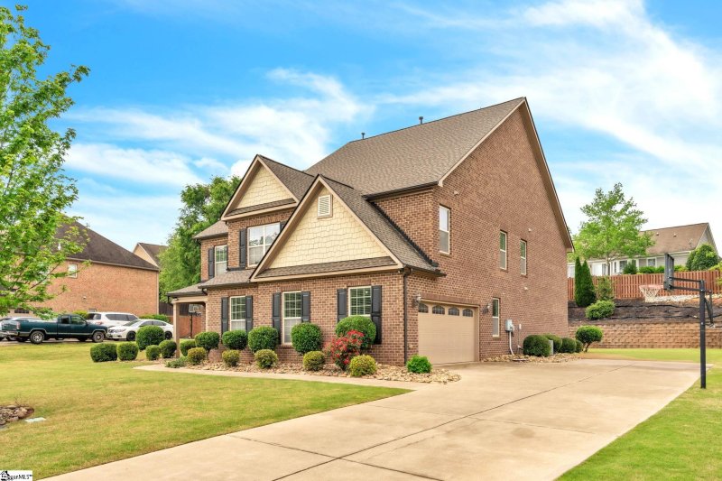 Property image 3 of 1005 Winmar Drive in Brookstone Meadows, Anderson, SC 29621-7670