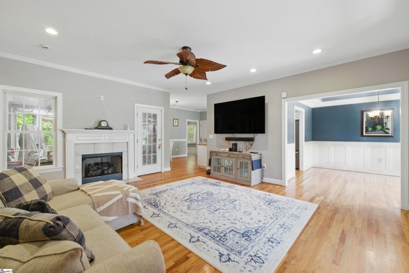 Property image 2 at 918 Winslow Court, Boiling Springs, SC 29316