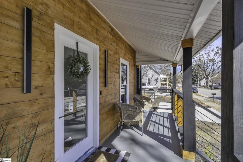 Property image 3 at 201 Front Street, Easley, SC 29640