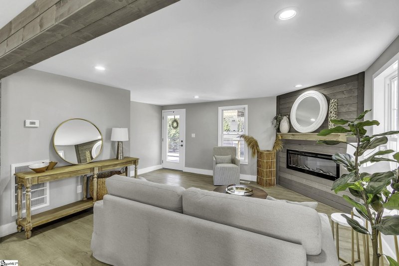 Property image 5 at 201 Front Street, Easley, SC 29640