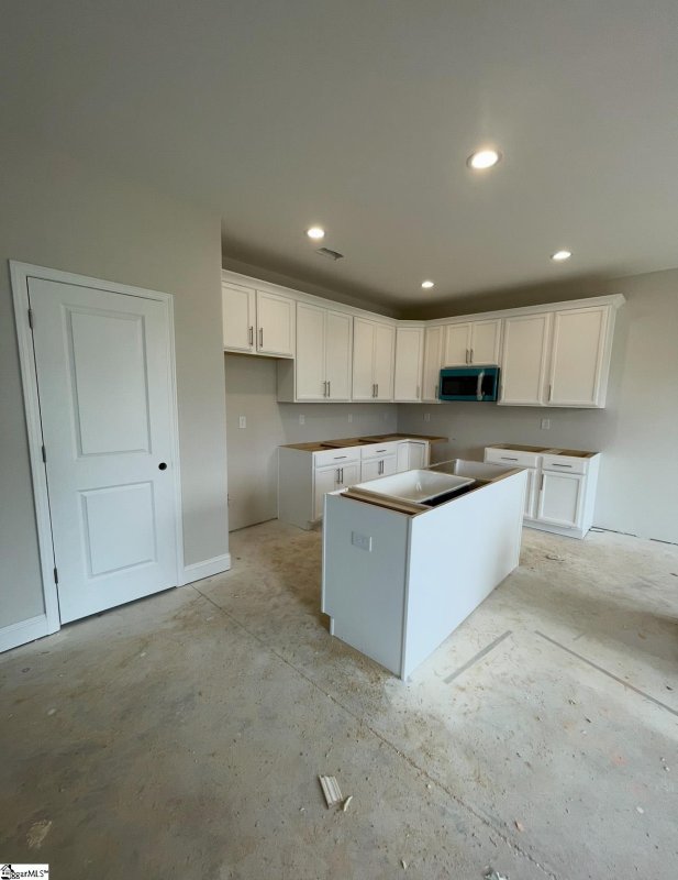 Property image 4 at 119 River Trace Loop, Simpsonville, SC 29680