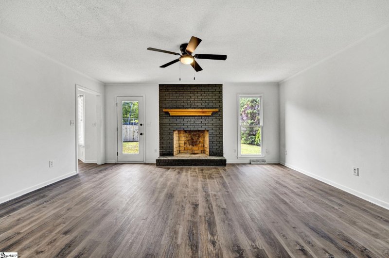 Property image 4 at 218 Spring View Lane, Taylors, SC 29687