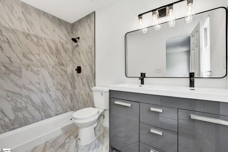 Property image 5 at 218 Spring View Lane, Taylors, SC 29687