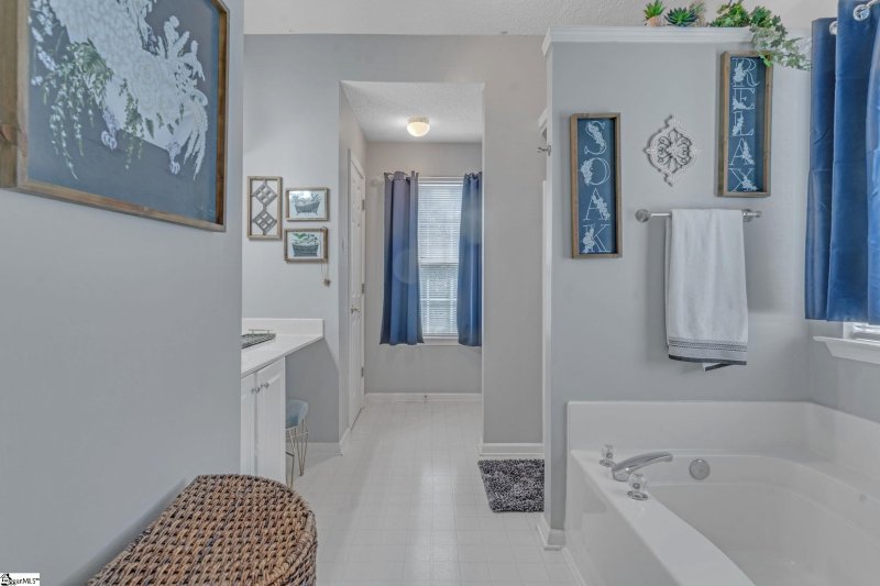 Property image 5 at 109 Ashby Cross Court, Greer, SC 29651