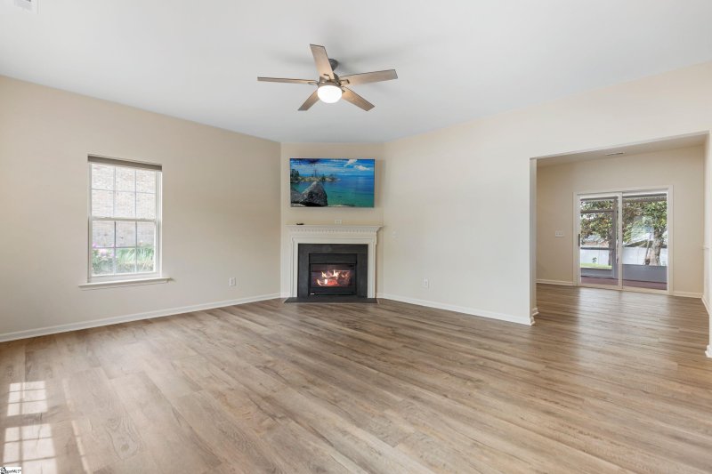 Property image 4 at 813 Palomino Court, Simpsonville, SC 29681