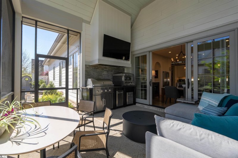 Property image 3 at 138 Jessen Drive, Greenville, SC 29607