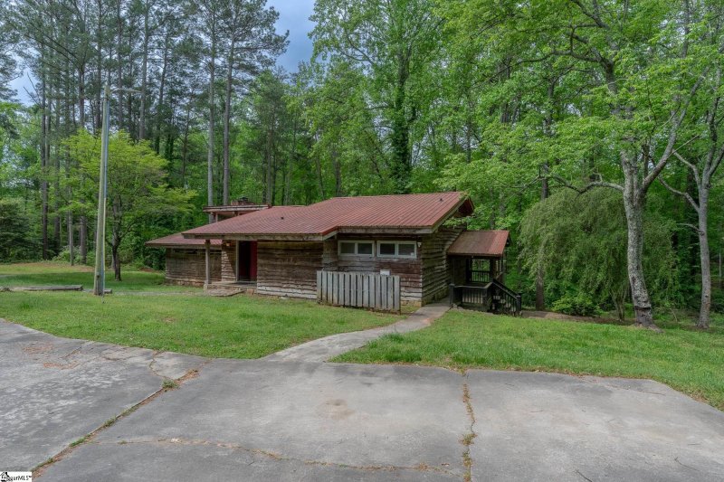 Property image 3 at 402 Asbury Circle, Easley, SC 29640