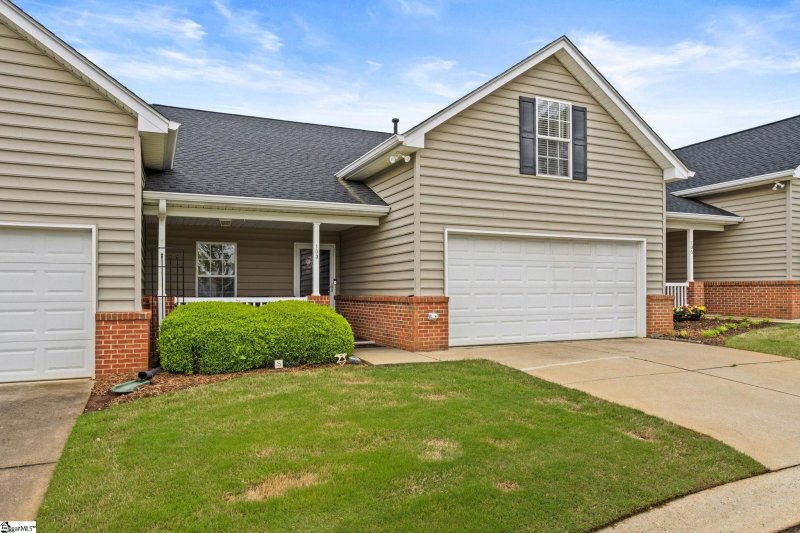 Property image 2 at 103 Challenger Court, Mauldin, SC 29662