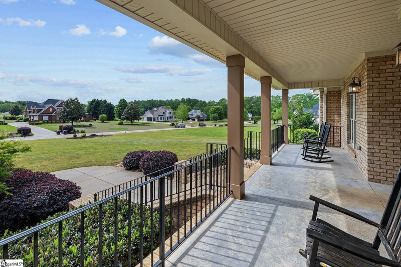 Property image 4 of 220 Chestnut Springs Way in Chestnut Springs, Williamston, SC 29697