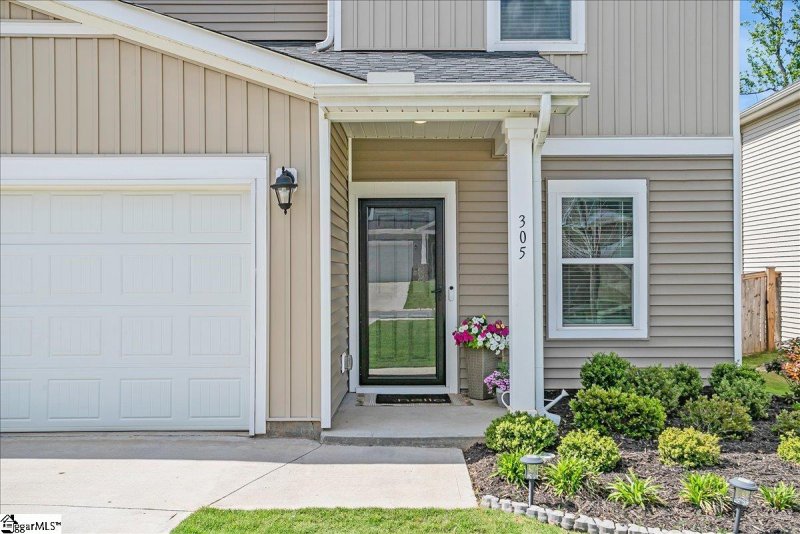 Property image 2 at 305 Allenby Lane, Simpsonville, SC 29680