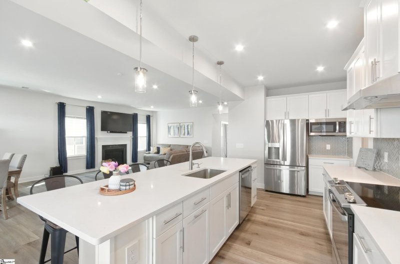 Property image 4 of 229 Hollythorpe Lane in Landon Station, Fountain Inn, SC 29644