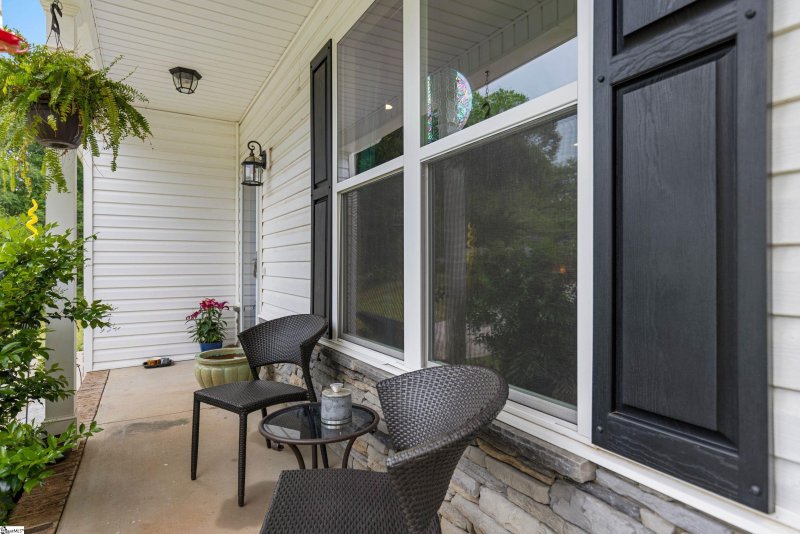 Property image 3 of 104 Colonial Court in Magnolia Pointe, Pendleton, SC 29670