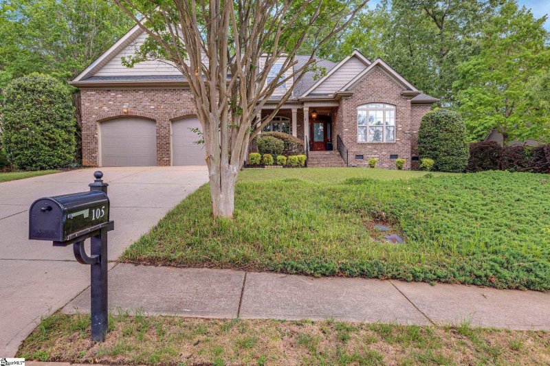 105 Crest Hill Drive