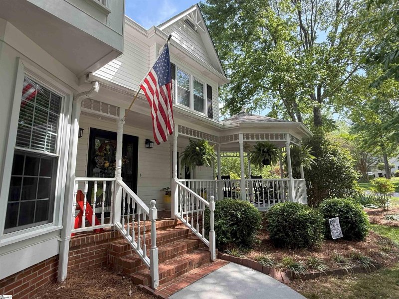 Property image 2 at 101 Comstock Court, Greer, SC 29650