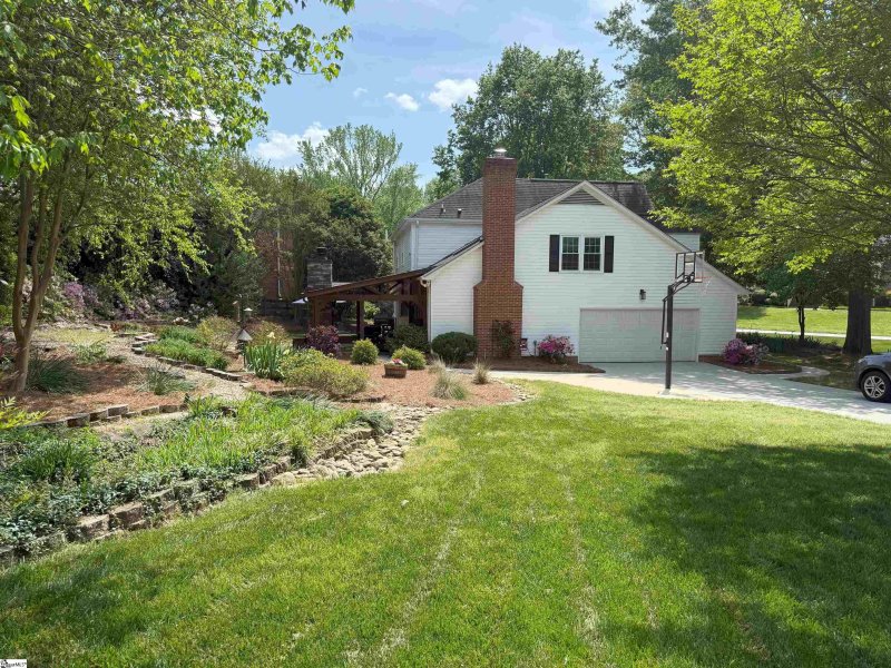 Property image 3 at 101 Comstock Court, Greer, SC 29650