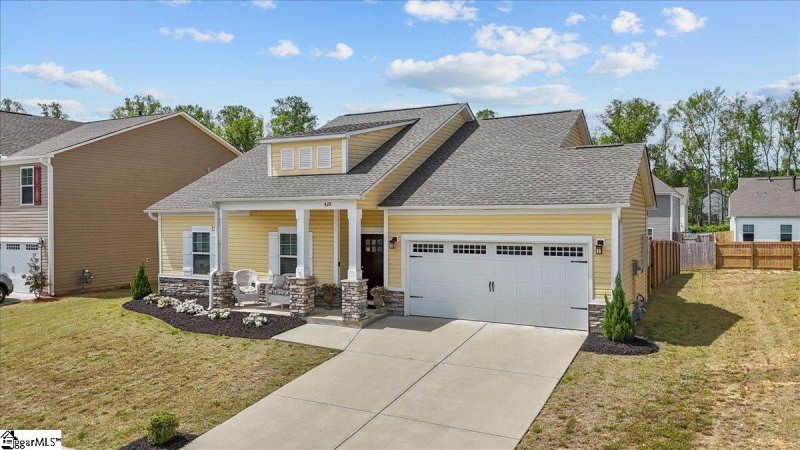 Property image 2 of 428 Icebow Road in Winterbrook, Fountain Inn, SC 29644