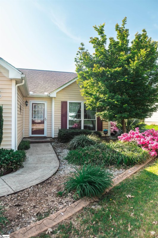 Property image 3 at 104 Fairview Lake Way, Simpsonville, SC 29680