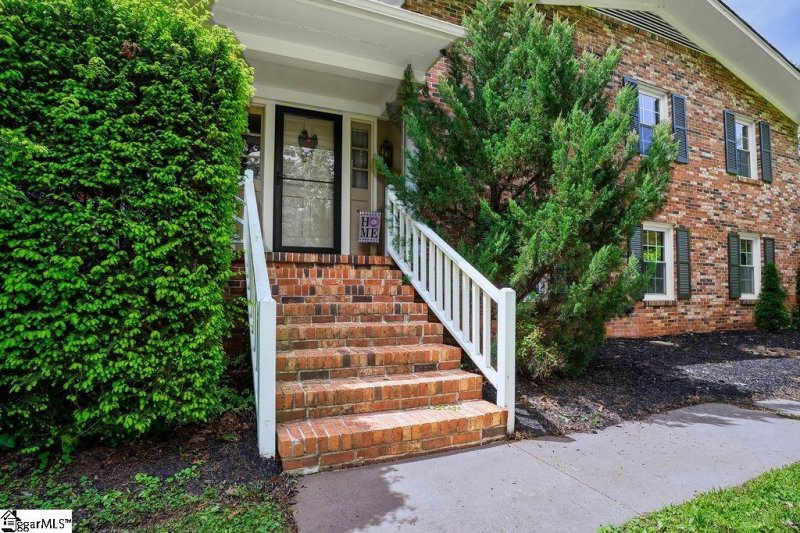 Terra Pines, Greenville Community